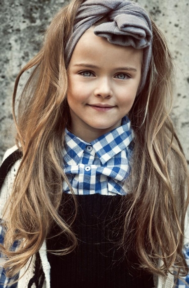 Kristina a 9 anni è la bambina più bella del mondo Kristina a 9 anni è la bambina più bella del mondo