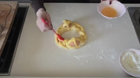 Come preparare la Cuddura Cull'Ova, dolce tipico siciliano per Pasqua