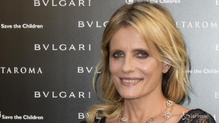 Isabella Ferrari protagonista della mostra ‘Forma-Luce’ dedicata alle donne