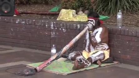 Anche gli aborigeni suonano la dubstep