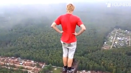 Soffrite di vertigini? Allora non guardate questo video