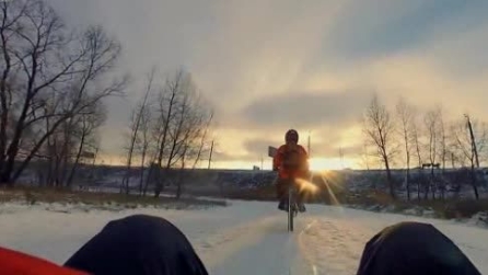 Ecco come in Russia si divertono sulla neve