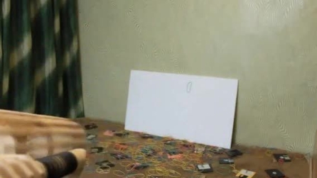 Ecco come funziona la mitraglietta Rubber Band Machine