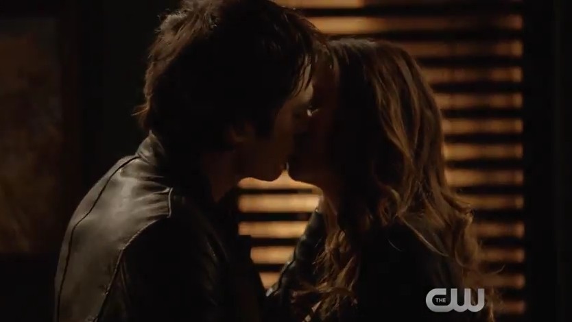 In Che Episodio Elena E Damon Si Baciano