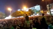 Migliaia di persone a piazza Syntagma: Atene divisa in due tra i "sì" e i "no"