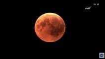 L'eclissi di Luna più lunga del secolo: ecco le immagini spettacolari della Nasa