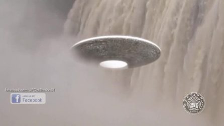 Il fake dell'Ufo sulle cascate in Cina