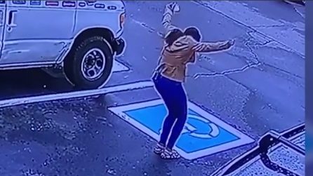 Disoccupata da 2 anni e senza una casa: cosa accade a questa ragazza di 21 anni