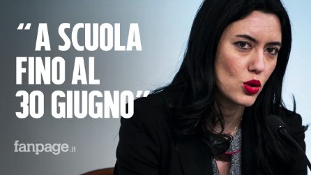 Scuola, Azzolina: "Si pensa ad allungare il calendario scolastico al mese di giugno"