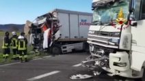 Vicenza, muore un autista dopo un brutto incidente: le immagini impressionanti