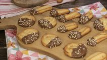 Mascarpone and chocolate cookies: these are the softest and tastiest cookies you’ll ever try!