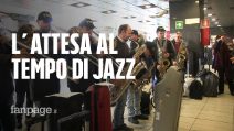 Napoli, concerto in stazione Centrale. La band degli avvocati: "Aspettiamo il treno suonando"