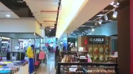 Violento terremoto a Taiwan: la scena all'interno di un centro commerciale