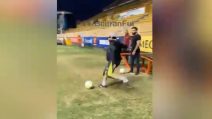 La giocata a effetto di Maradona: gol direttamente da calcio d'angolo