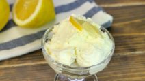 Crema di limone in bottiglia: il trucco facile per farla in 2 minuti!