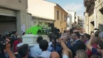 Vittoria: commozione al funerale di Simone, l'11enne travolto da un suv insieme al cuginetto