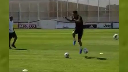 Cristiano Ronaldo preso a pallonate ma nessuno lo ferma