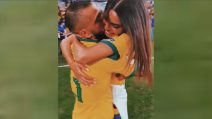 "Ho pianto con te per i momenti difficili, anche adesso sono qui". La commovente dedica a Dani Alves