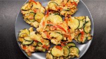 Frittelle di zucchine e peperoni: facili, sfiziose e irresistibili!