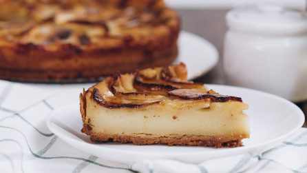 Torta cremosa alle mele: la ricetta da leccarsi i baffi!