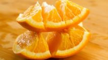 Come tagliare frutta e verdura in pochi minuti con tanti trucchetti geniali!