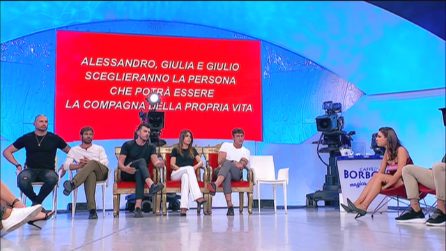 Uomini e Donne, trono classico: Aurora lascia lo studio