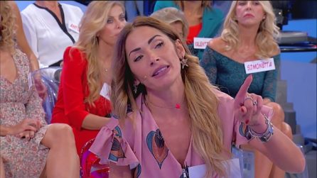 Uomini e Donne trono over: Ida bacia Riccardo e accusa Armando