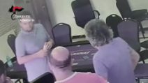 Gela, arresti per truffe sul gioco d'azzardo. Software prevedeva risultati delle mani di poker