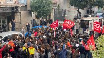Flop della manifestazione contro il lavoro nero: in strada solo pochi ragazzi