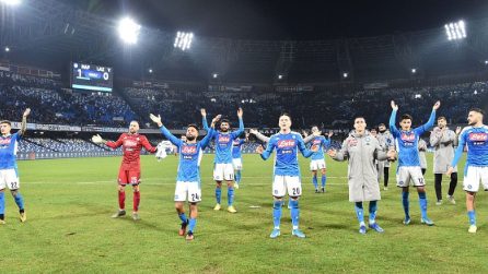 Napoli-Lazio, torna la voglia di far festa: i calciatori azzurri cantano e ballano con i tifosi