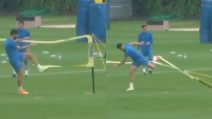 Giroud si arrabbia in allenamento: dà un calcio alla rete e rompe tutto
