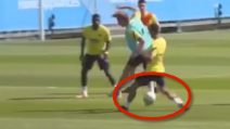 Rakitic incanta tutti con la sua "magia" in allenamento: colpo di tacco e tunnel