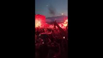 Liverpool campione d'Inghilterra, migliaia di tifosi in strada senza distanziamento