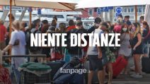 Napoli, arrivi al porto: "Controlli ok ma assembramenti inevitabili"
