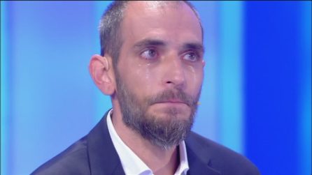 Alessandro tradisce Florinda, lei lo perdona a C'è posta per te