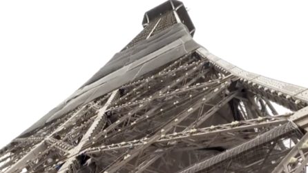 La Tour Eiffel cambia colore: diventa dorata per Parigi 2024