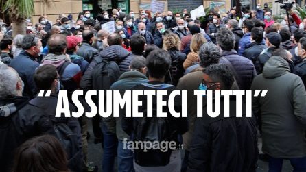Concorso Ripam Campania, centinaia di borsisti in piazza: "Terza prova inutile, assumeteci subito"