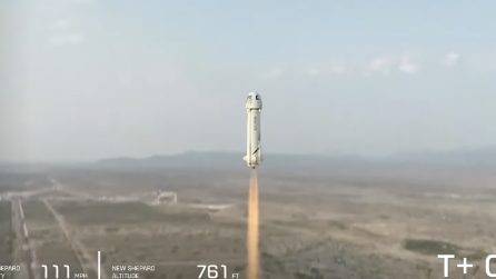 Il video del volo di Jeff Bezos nello spazio