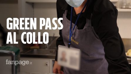 Green pass, un locale di Milano lo fa esporre anche ai dipendenti: "I no-vax mi danno del nazista"