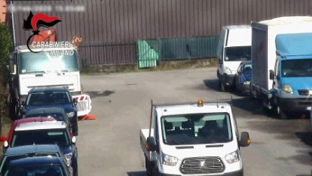 Si fingevano operai per rubare ruspe e camion: sette persone arrestate